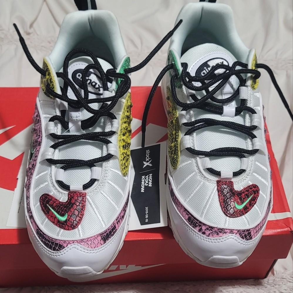 Nike Air Max - image 2